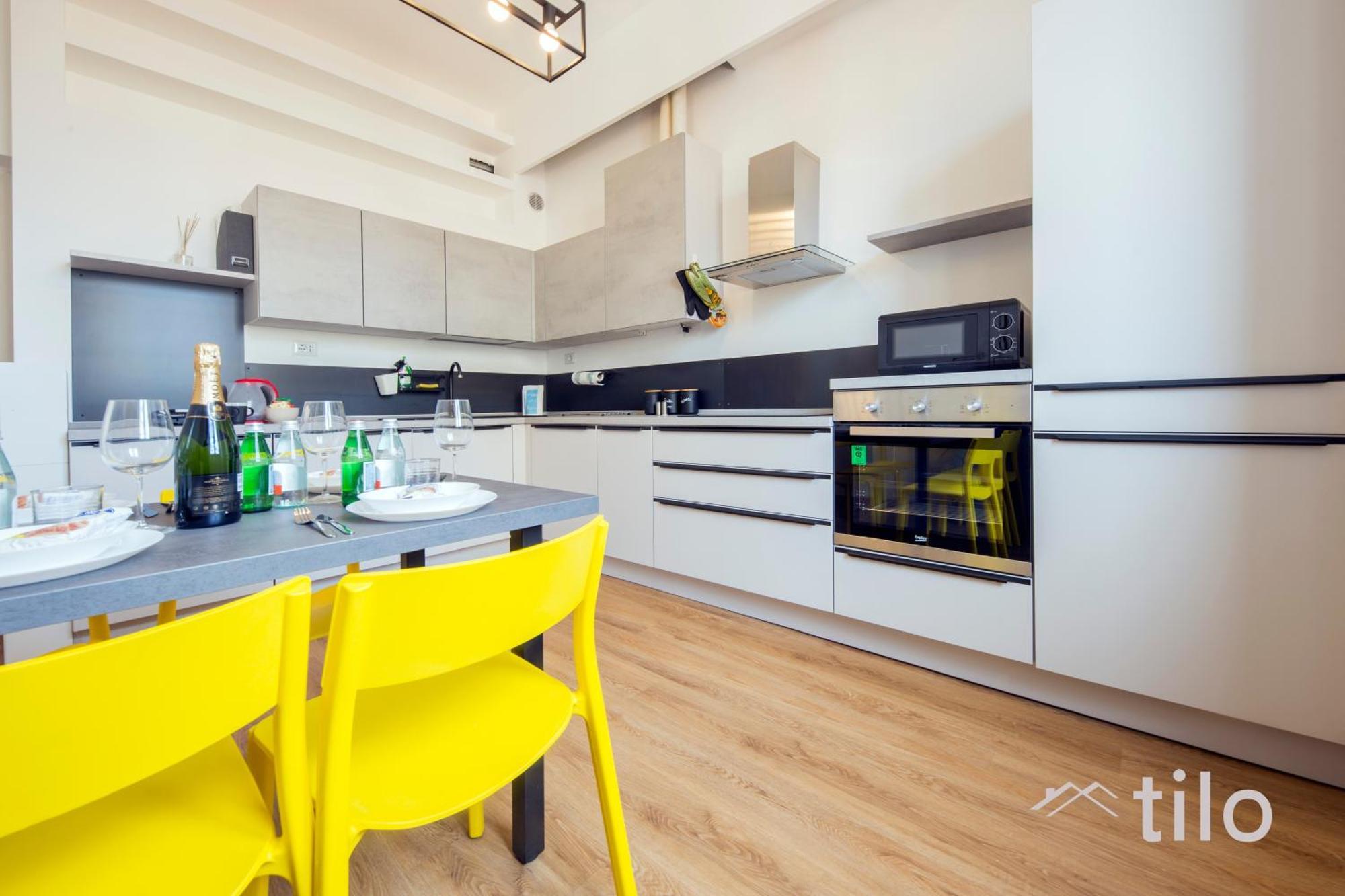 City Center, 2Br, Free Wifi & Netflix By Tilo Genova Esterno foto